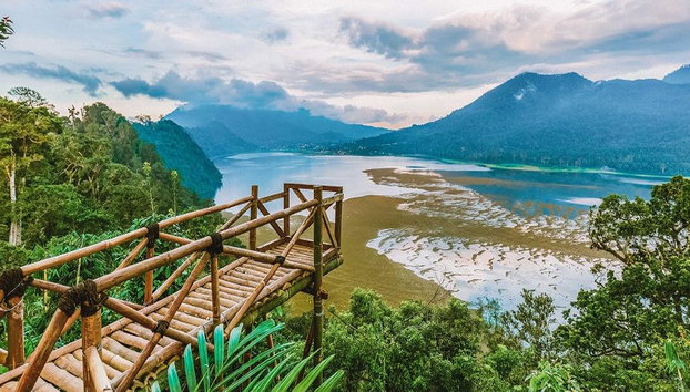 Twin Lakes, Handara Gate and Ulun Danu Bratan – Full-Day Trekking Tour - Photo 3